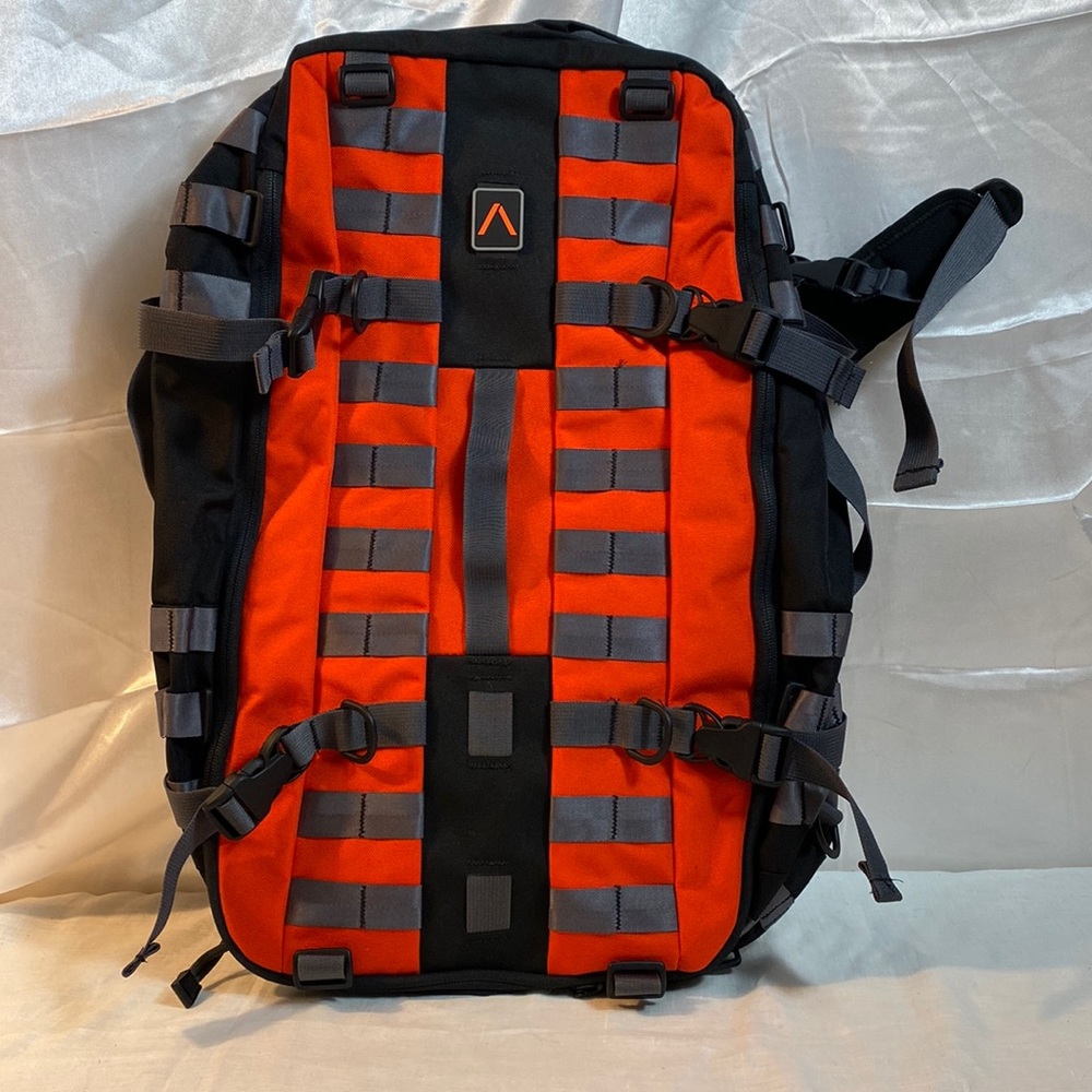 Vital Gear Modular Travel Gear new